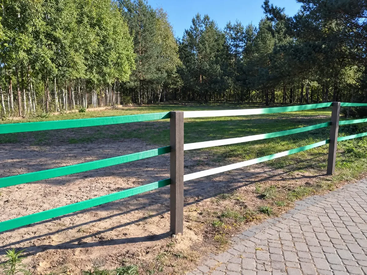 Ogrodzenia padoków, kadr 1 z 2