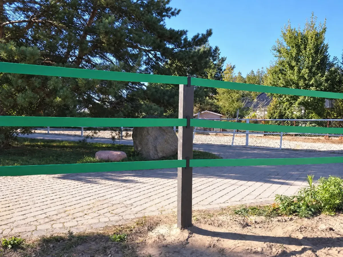Ogrodzenia padoków, kadr 2 z 2